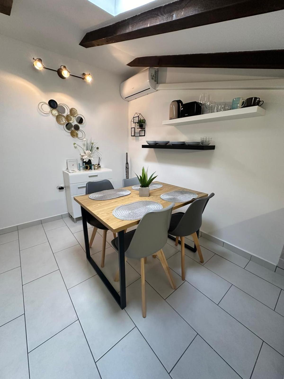 Apartments Prpic 1,Senj Сень Экстерьер фото