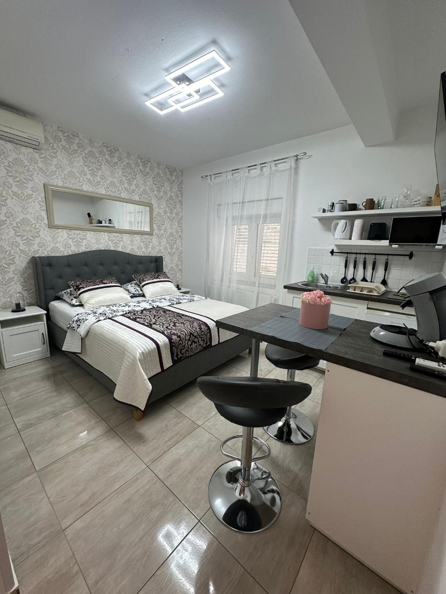 Apartments Prpic 1,Senj Сень Экстерьер фото